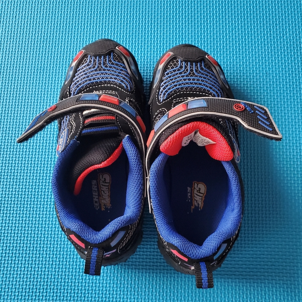 HOT LIGHTS DAMAGER POLICE SNEAKER